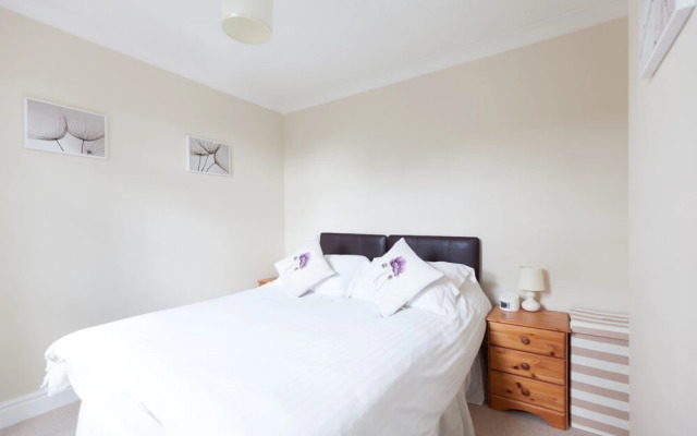 Toothbrush Apartments - Ipswich East - Cauldwell Ave