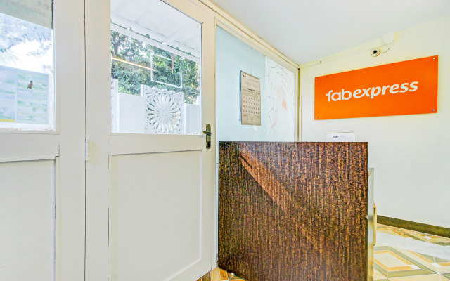 FabExpress Golden Nest Deluxe