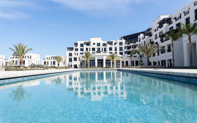 The Grand (Sea Breeze Resort)