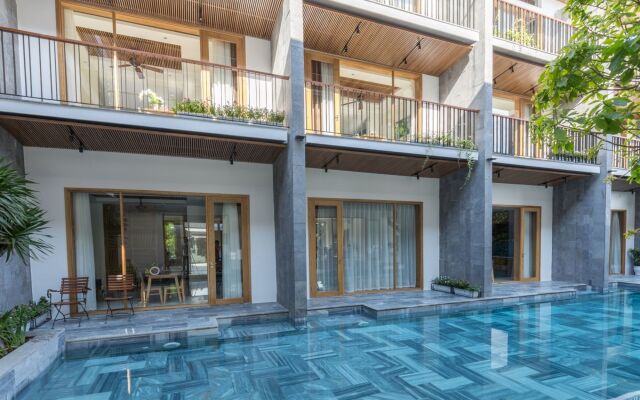 Tam House Villa Hotel