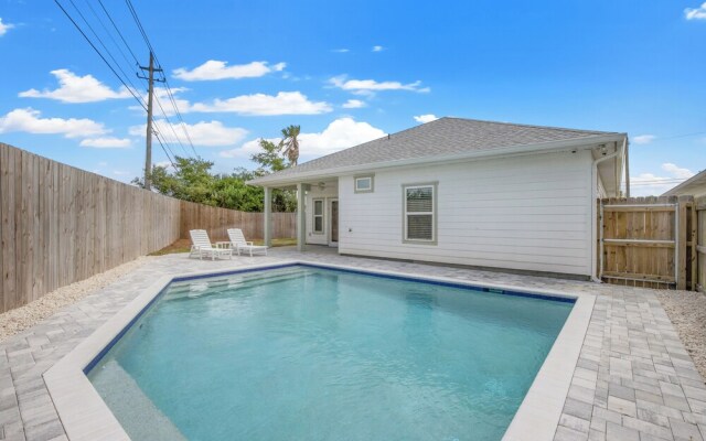 21400 Marlin Ave - Blue Marlin