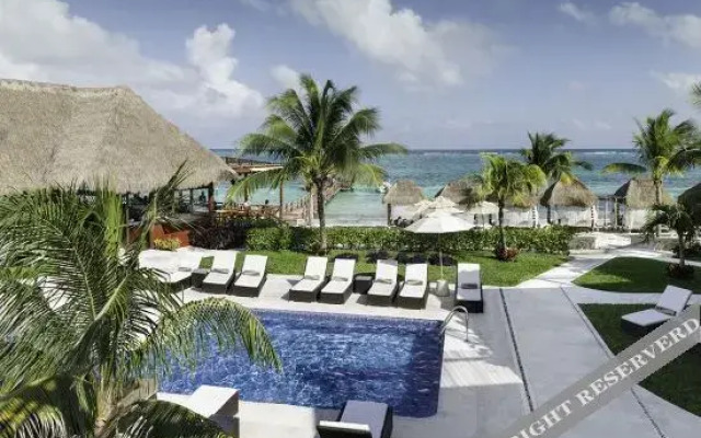 Azul Villa Carola