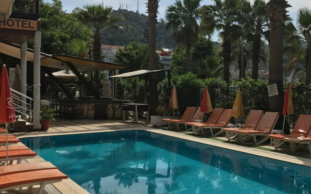 Blue Yacht Marina Apart Hotel