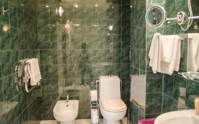 City Inn Riga Apartment, Old Town, River view with parking
