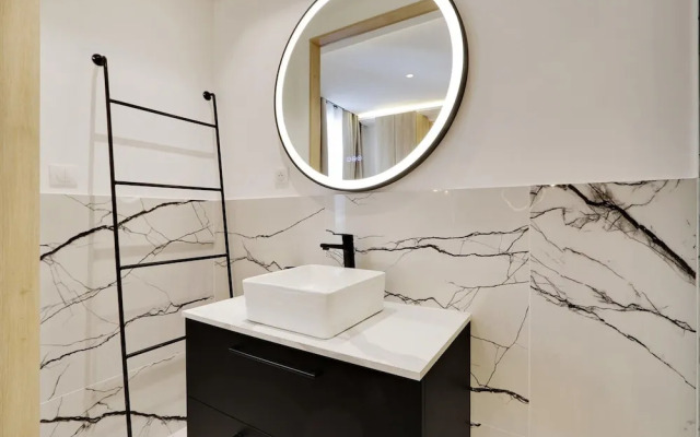 The Upper Marais Superb Apartment for 6 People