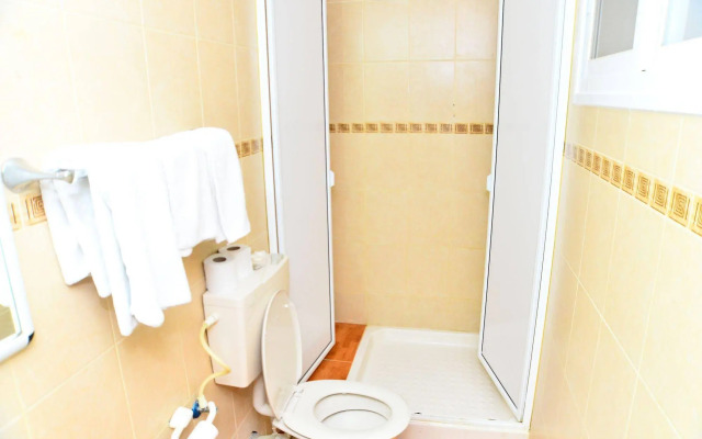 Avital Hotel