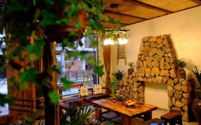 Xianju County, this evening, Hexi Inn