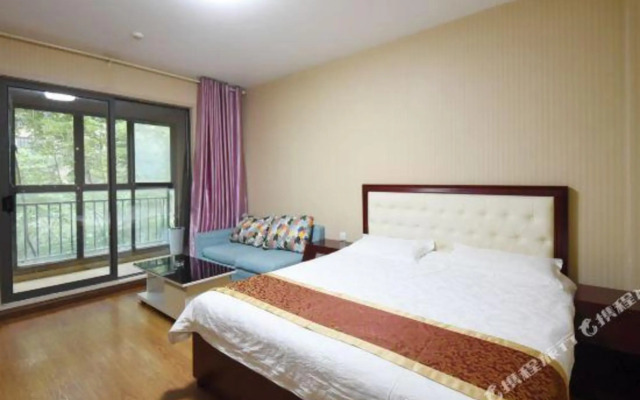 Huayang Business Hotel