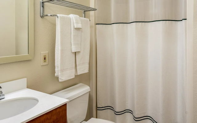 HomeTowne Studios By Red Roof Eugene - Springfield