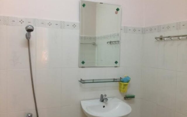 Cam Tu Cau Hotel
