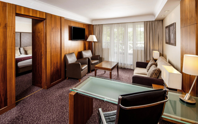 Crowne Plaza Reading