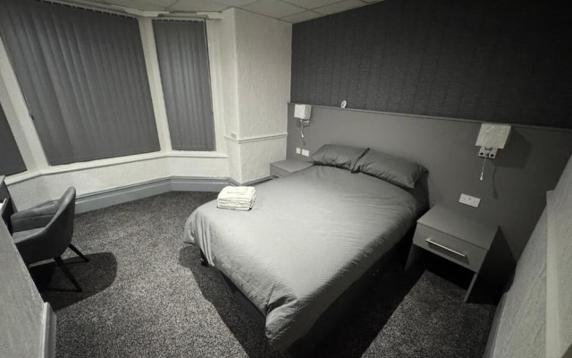 Waverley Beach Hotel