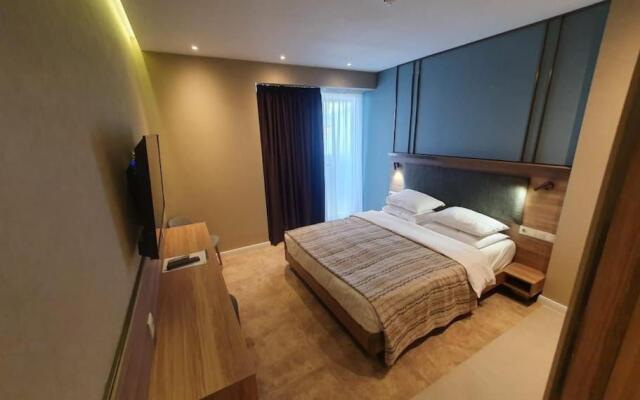 Leo Group BEST STUDIO 2507 Alliance Palace