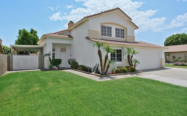 Desert 6BR Pool BBQ Games Parking - S1