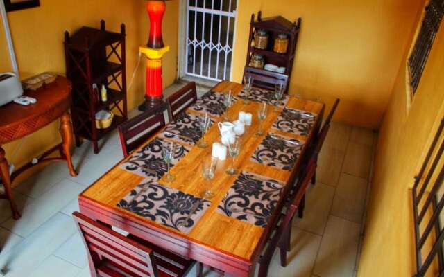 Legae Larona Guest House
