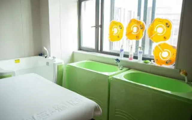 Orange Hotel (Wuxi Oufeng Street Huishan Ancient Town Branch)