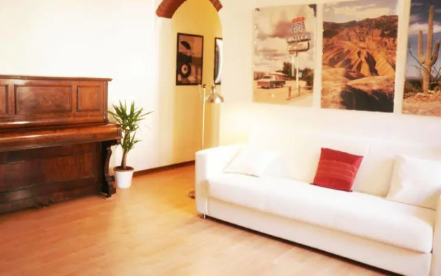 Happy & Beautiful Flat in Milan