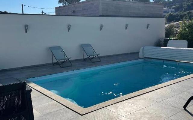 Villa de 3 chambres avec piscine privee jacuzzi et jardin clos a Porto Vecchio