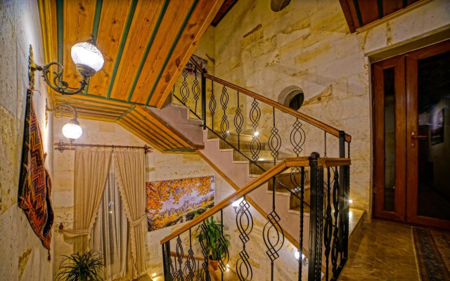 Milat Cave Hotel