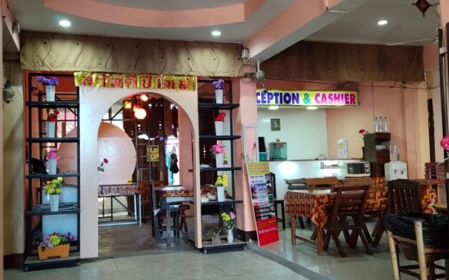 Adchara Mansion - Hostel