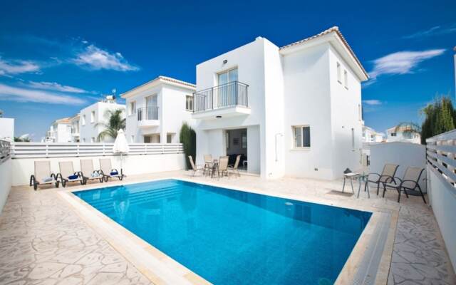 Luxury 3 Bedroom Villa With Private Pool, Paralimni Villa 1290