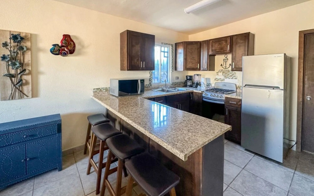 Casita With Excellent in Town Location