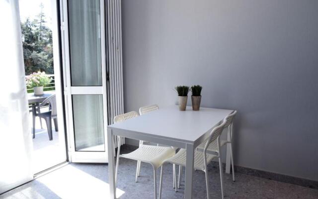 Central River Apartment