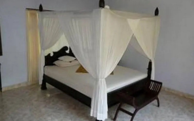 Bali Lege Beach Bungalows