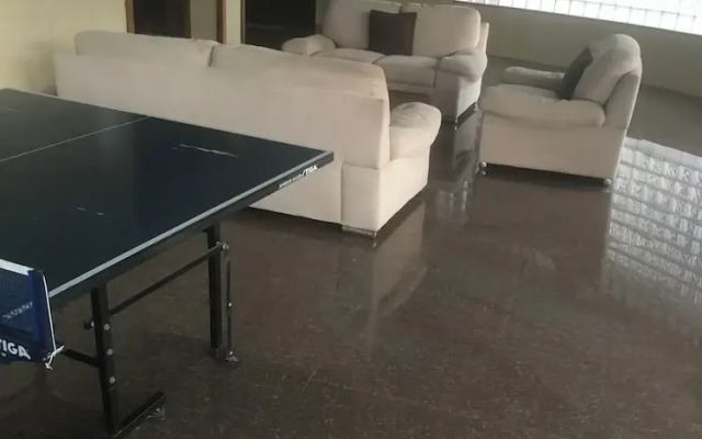 1-bed Apartment in Nairobi Next to the Mall