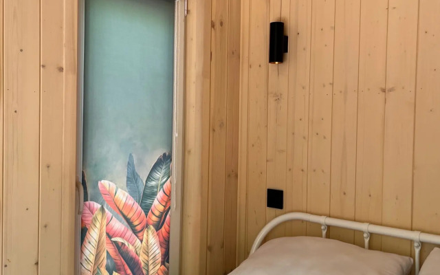 Это БАZA (БАЗА)