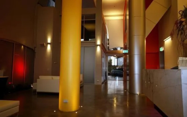 Adge Hotel & Residence