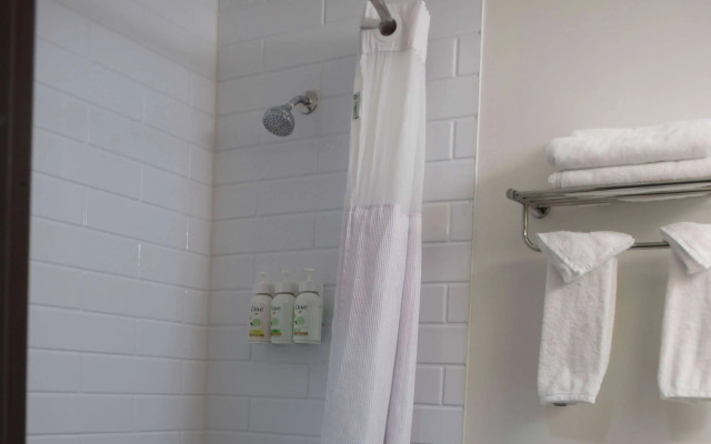 Ramada by Wyndham Dawson Creek