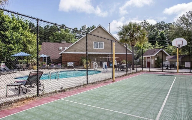 Suburban Extended Stay Hotel