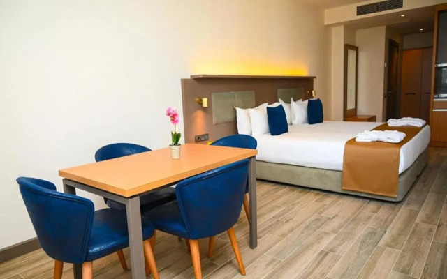 New wave apart hotel