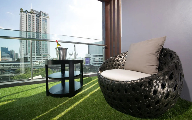 Civic Horizon Hotel & Residence