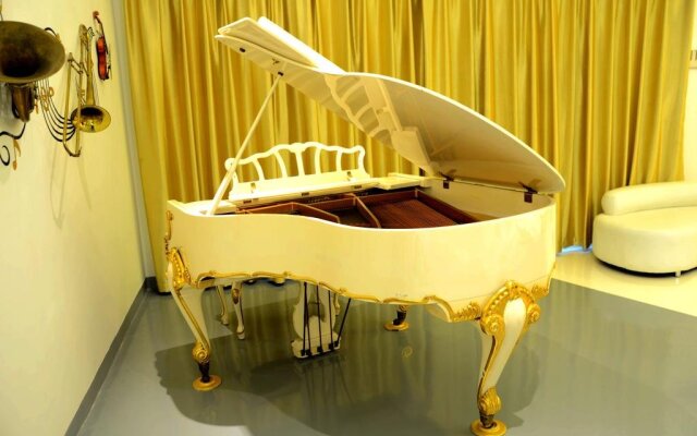 Jiaxing Yilian City Art Hotel