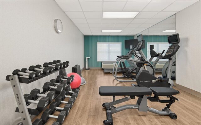 Holiday Inn Express & Suites Byron by IHG