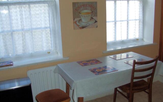 Ivy House Holiday Home