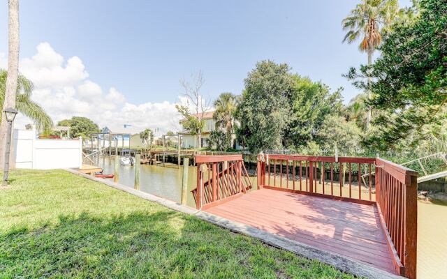 Mermaid Retreat by Vtrips