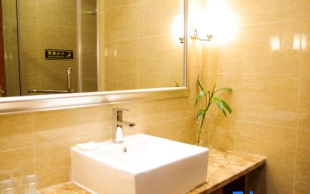 Zhonghai Business Hotel