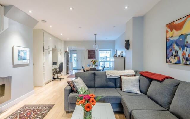 Beautiful, Modern & Spacious 2 Bedroom House