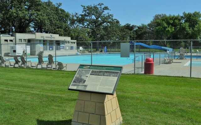 City Pads - Riverside Park