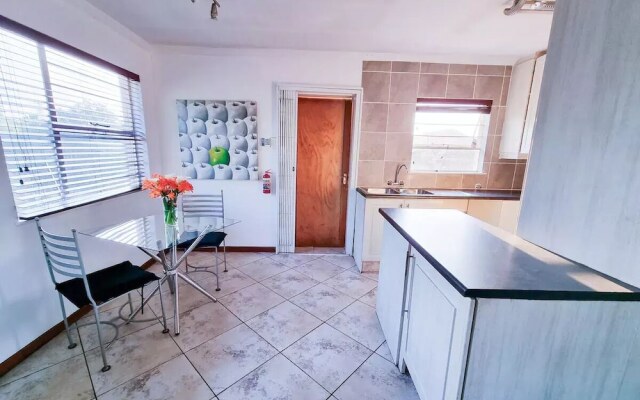 Stylish one bed Apartment in Strydom Park - 2168