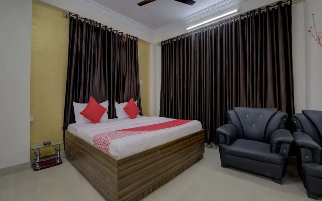 OYO 15589 Hotel Kamdhenu