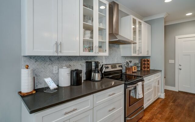 Potter Lane Home - 4 Br Home