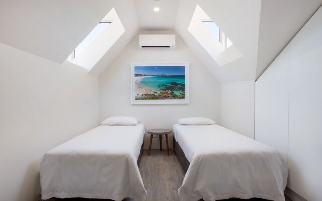 Bondi Beach Studios Suite 1