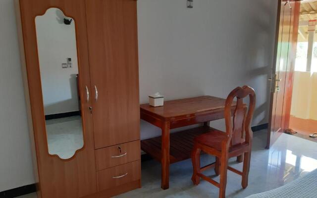 1-2pax AC room 3 including kitchen