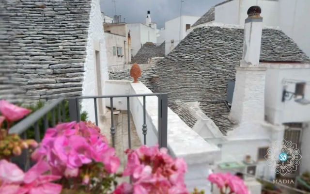 Trulli Madia Luxury Location