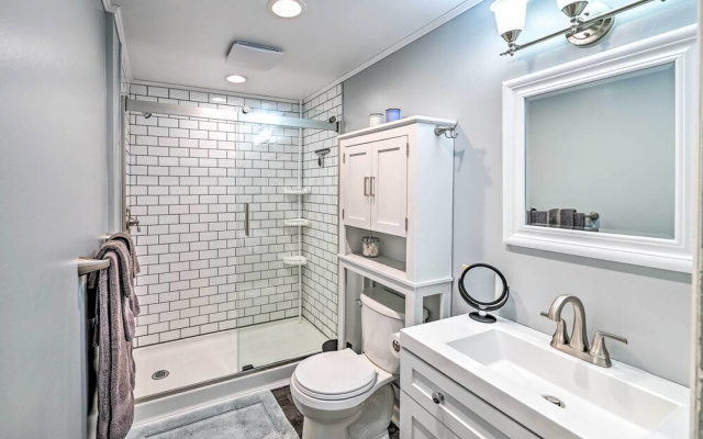 Cozy + Walkable Delmar Getaway w/ Fire Pit!