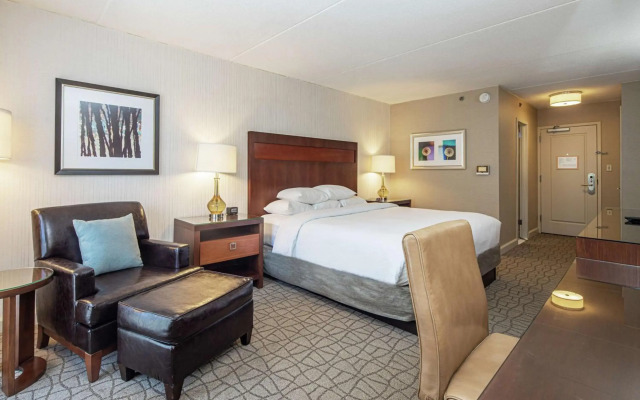 Doubletree by Hilton Pittsburgh — Green Tree